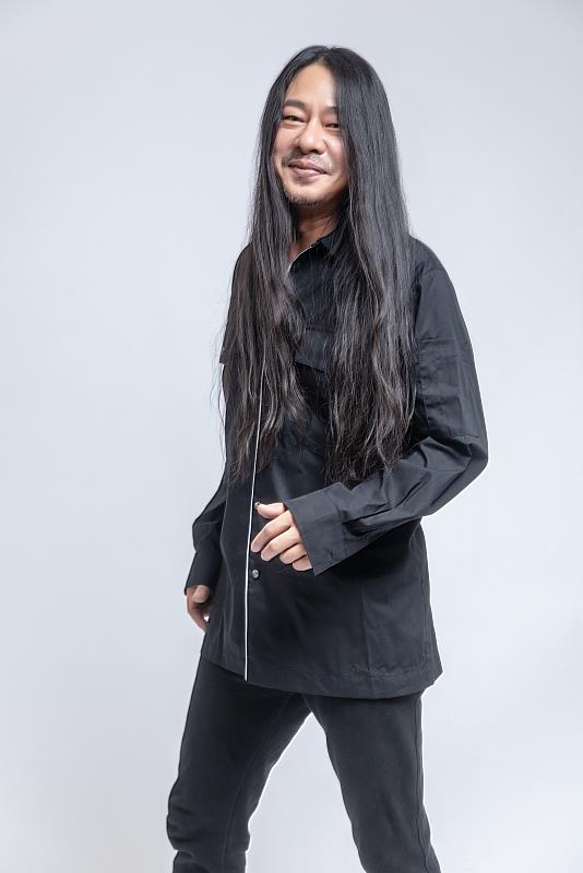 淡水古蹟博物館7/9（六）「光音淡水」演唱會邀請曾獲三金大獎的乱彈阿翔開唱。