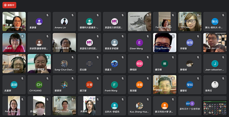 EMI高峰會系列講座第五場次「理工課程的EMI教學經驗談」與會者合影。
