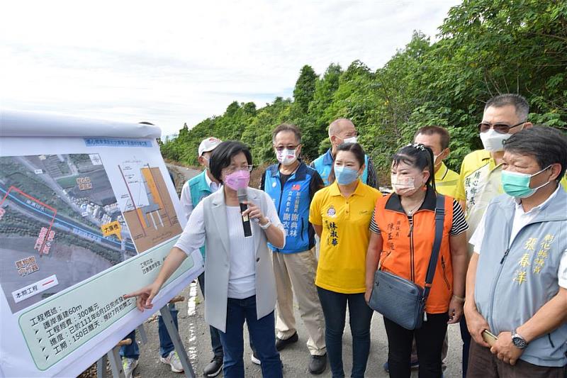 視察東溝排水