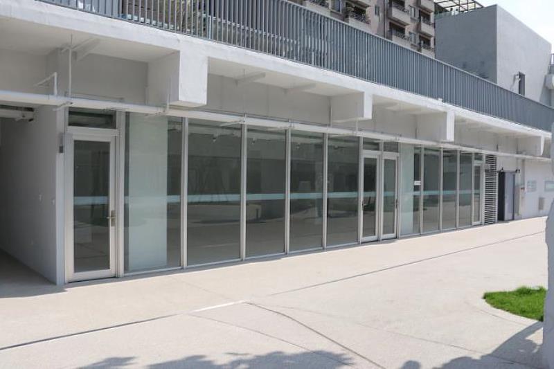 河樂廣場公告招商 地下層空間。
