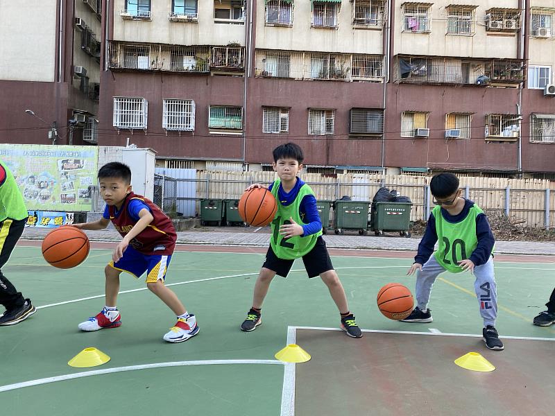 在家也能玩轉營隊 抓住暑假報名最後優惠 台南市救國團陪你今夏戶外健身防疫趣(拍攝日期為疫情前活動照片)