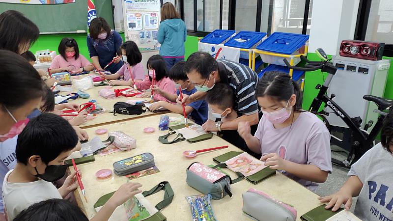 新北市救國團「愛．分享」聚光計劃協助偏鄉學童圓夢