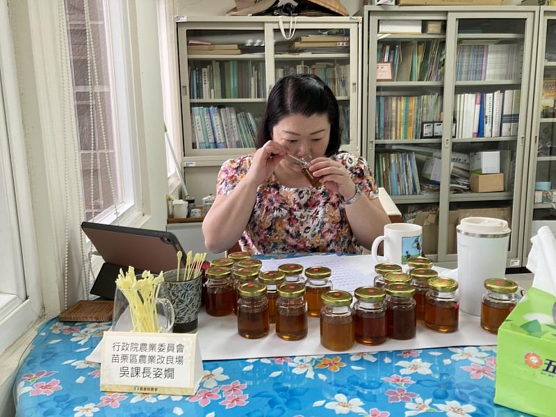 嘉義縣第2屆龍眼蜂蜜品質評鑑成績公布 嚴選蜂蜜抵嘉！