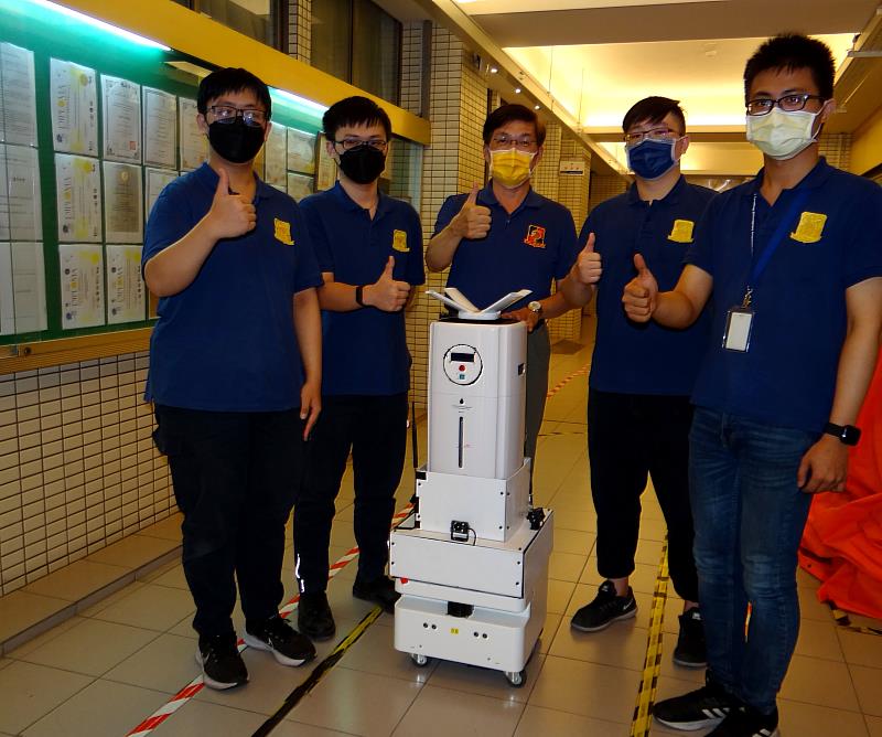 正修「多功能消毒與勞務機器人」馬來西亞發明展摘金。