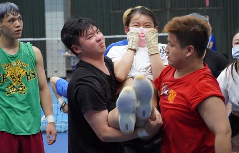 王柏達相當要求學生的基本功要扎實練好，至於比賽則抱持平常心，以學生安全為重。