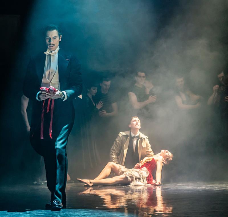 馬修‧伯恩導演的最新作品《紅舞鞋》將探討人生選擇難題。圖／聯合數位文創提供