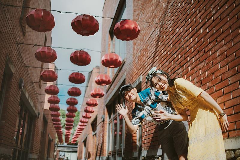 在宜蘭夏日的午後黃昏，享受穿越時空的換裝小旅行。