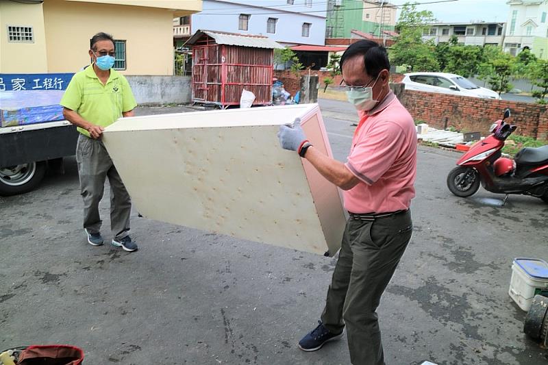 屏東縣百工師傅志願服務協會持續致力弱勢修繕服務