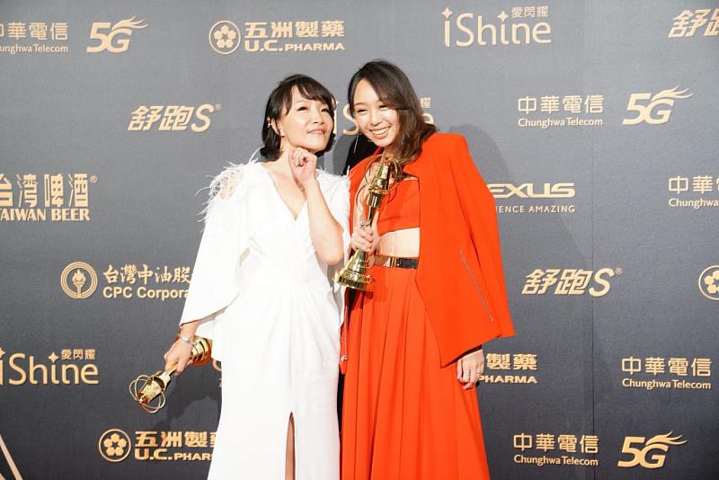 本次的夏令營活動師資有現任講客廣播電臺節目《雁子飛過台三線》主持人徐子雁（左），徐子雁也是榮獲２座廣播金鐘獎的主持人。圖片來源客傳會