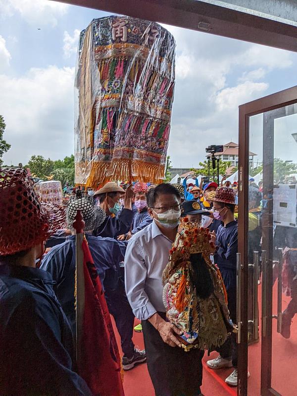 東隆宮溫府千歲坐鎮屏東夏日狂歡祭 祈求活動平安順利 7/27開放2小時搶先玩