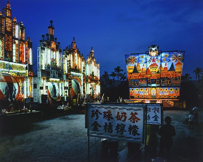 「鏡像・映像：80後的當代影像藝術」展覽展出作品，藝術家沈昭良《STAGE》系列之一