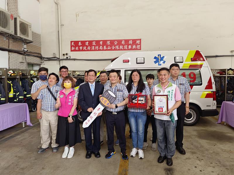 李振吉先生本次捐贈的救護車，該車也將成為本局「5G智能行動急診救護車」的一員，它的功能強大，是由人員、設備、民眾、科技、跨領域及創新6大面向所建構。