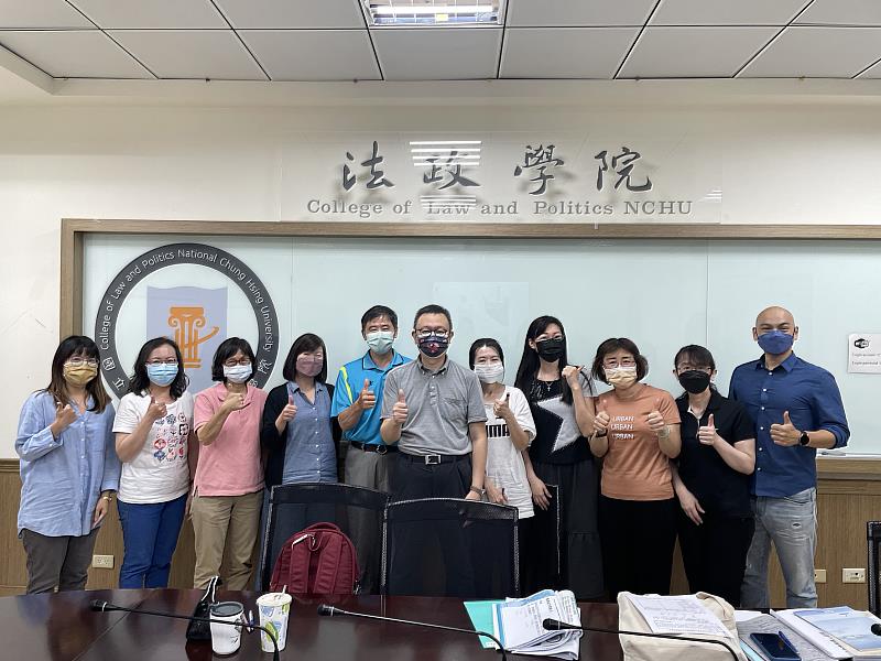 法律與管理專題課程學員合影
