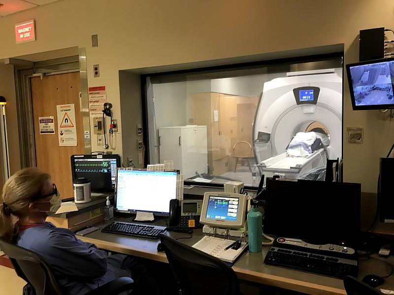 梅長生副教授參與哈佛醫學院的磁共振引導聚焦超音波腦部手術