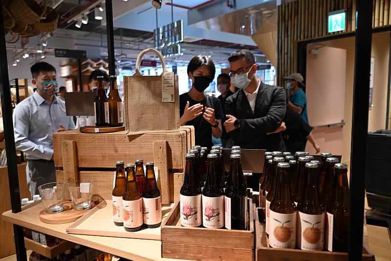 全臺唯一3層樓MUJI無印良品在臺東！饒慶鈴：持續吸引大型品牌進駐臺東
