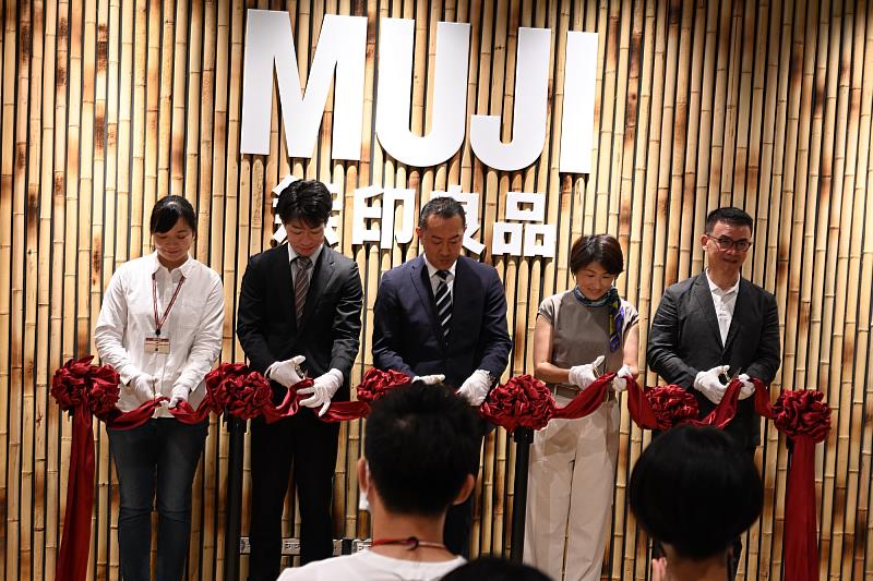 全臺唯一3層樓MUJI無印良品在臺東！饒慶鈴：持續吸引大型品牌進駐臺東