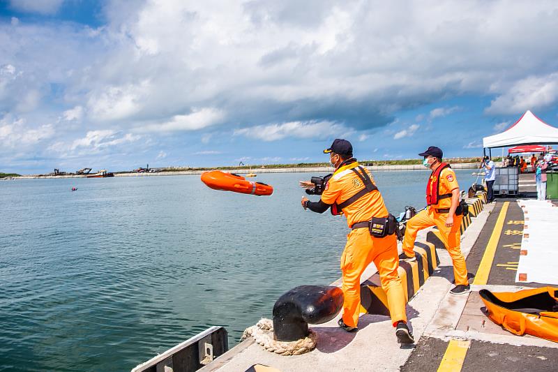 嘉義縣海污搜救聯合演練不怕「抓漏」