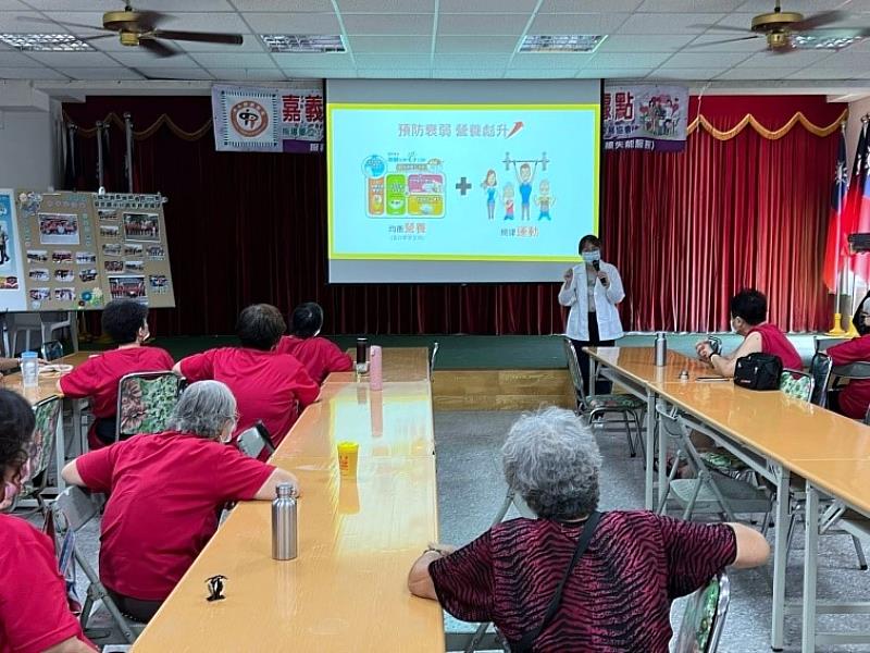 嘉義縣營養夏日特集！夏日海鮮酪梨火龍果盅上菜