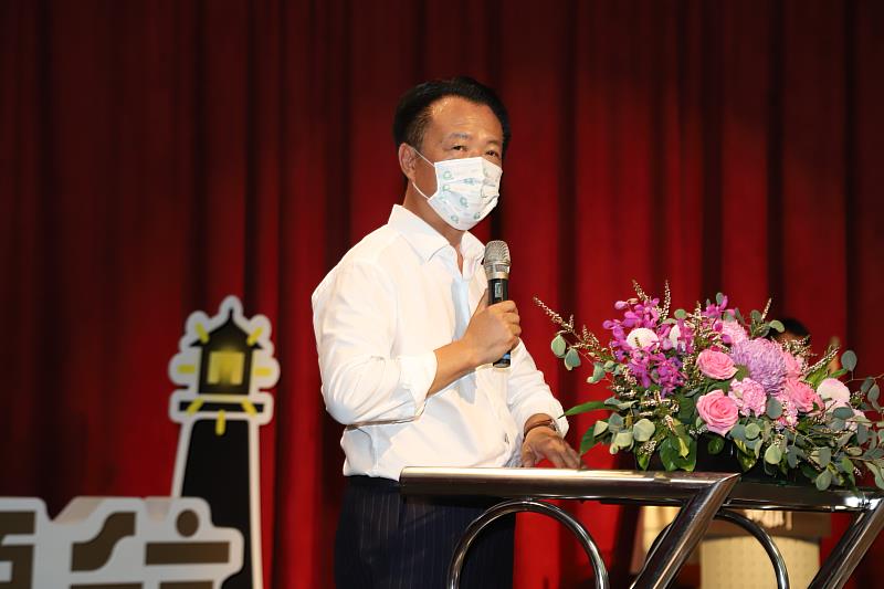 嘉義縣111學年度校長佈達交接典禮 翁章梁期勉傳承教育理念