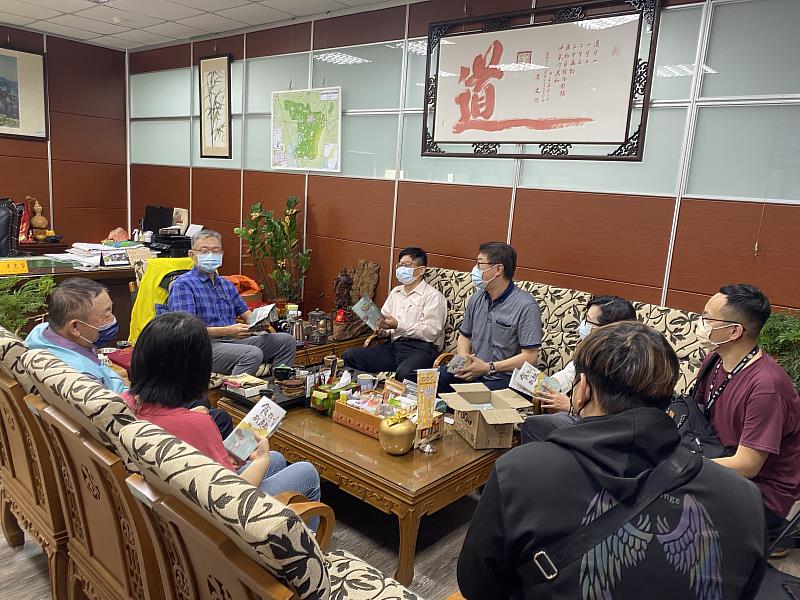 崑大資管系輔導團隊與阿蓮DOC一同拜訪阿蓮區長