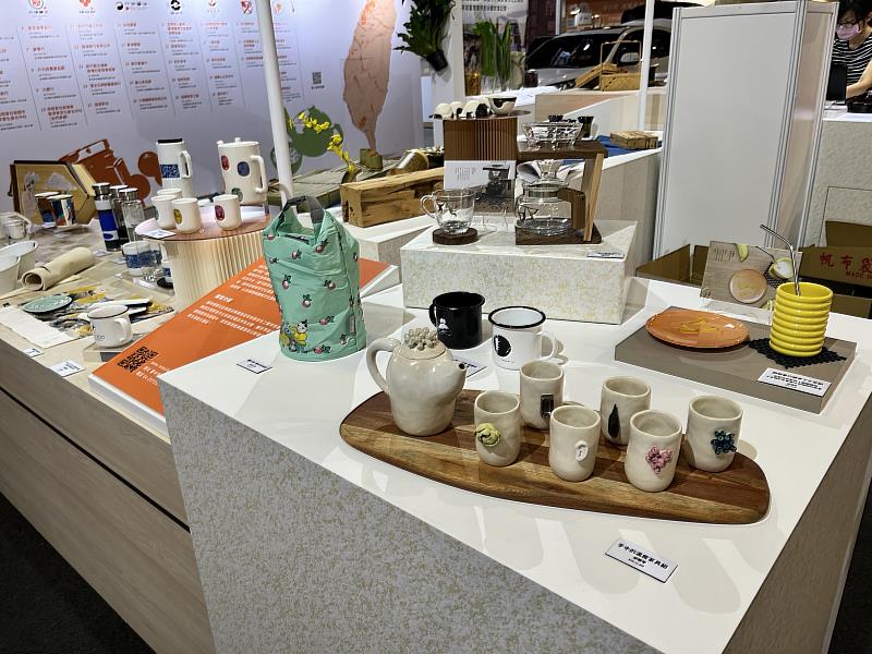 國美館8月5日-8日於世貿一館參加「2022臺灣美食展」，展出歷年開發之食器餐具文創商品_