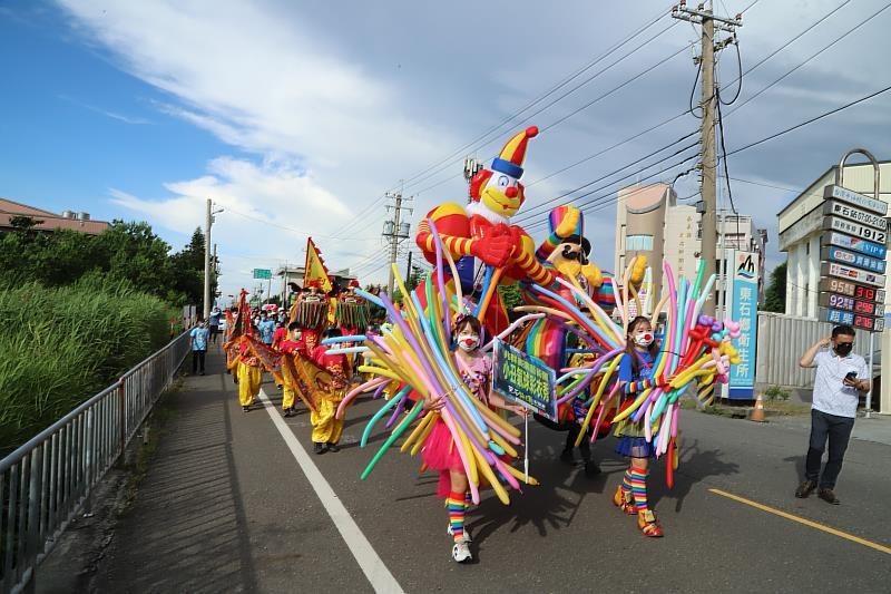 2022東石海之夏-彩夏趣踩街活動 鄉親嗨翻天