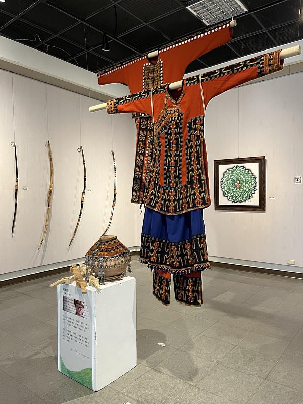 屏東原住民族工藝展─傳統服飾與弓箭