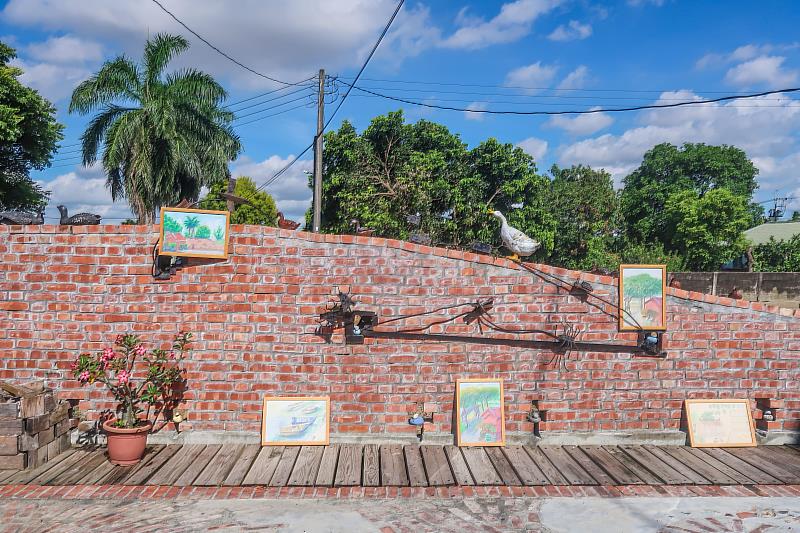 田野間的藝術牆！民雄鄉文隆社區磚情的小鴨獲2021致敬城鄉魅力大賞肯定