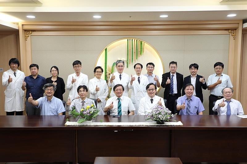 花蓮慈院內科部暨腎臟內科主任徐邦期望透過大家相互學習，能讓台灣腎臟科的研究環境越來越好。