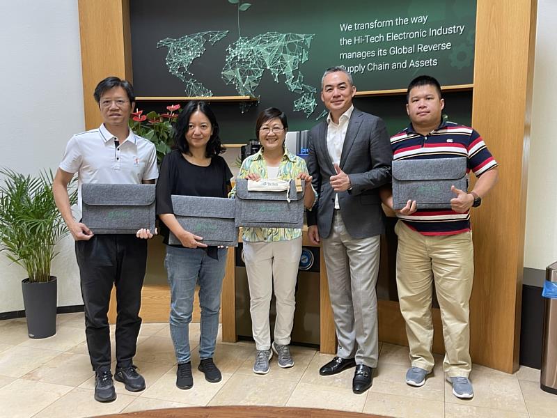 徐佳青副委員長參觀臺僑商企業are-teck 荷蘭廠