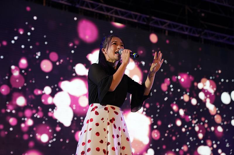 台語唱將大鵬灣飆歌 屏東夏日狂歡祭變超級KTV4