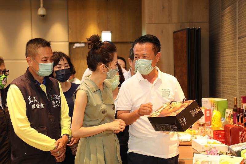 嘉義優鮮再添生力軍！2022年遴選406項產品 翁章梁勉勵業者：有品牌就有責任