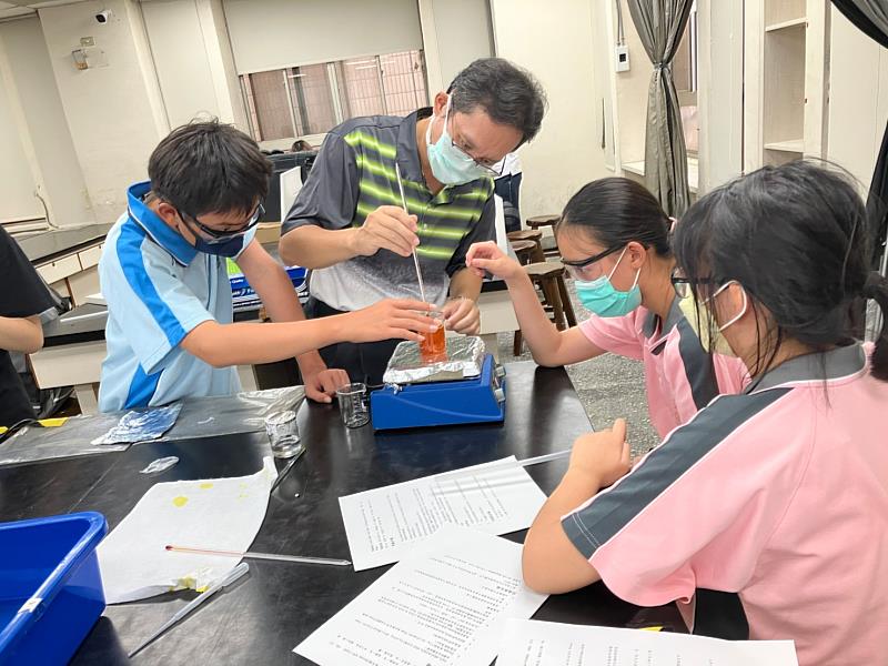 科學探索課程-「磁流體魔術師」