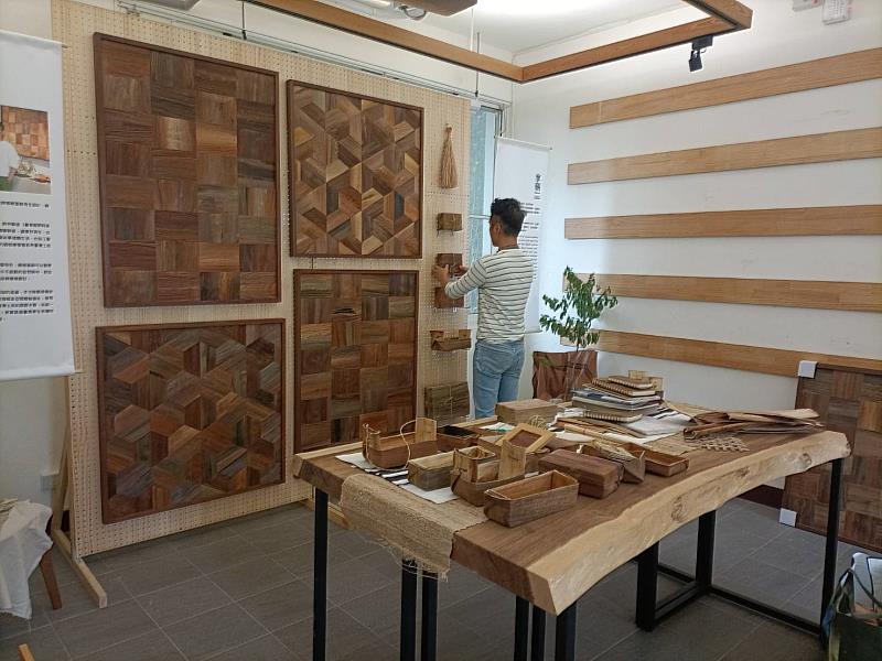 ▲「挑戰新媒材創作是身為創作者的使命。」劉大衛老師是拿鞘/Nature品牌創辦人