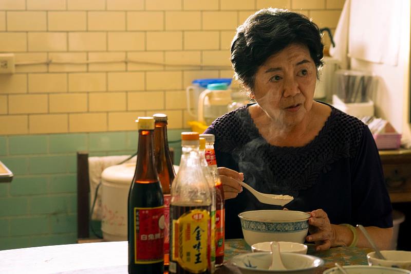 台灣大MyVideo共同出品《洞裡的月亮》入圍金鐘57戲劇類節目攝影與燈光獎兩項目。