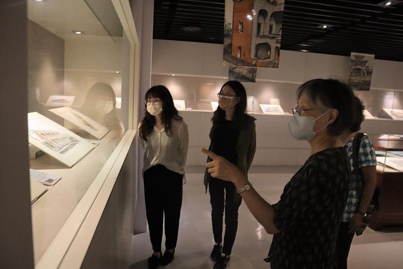 長榮海事博物館今年底前開放免費參觀，並提供定時導覽，打造友善的參觀環境。