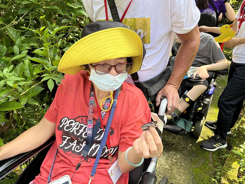 嘉義縣罕病家庭小旅行 「義起來嘉童樂」共創回憶