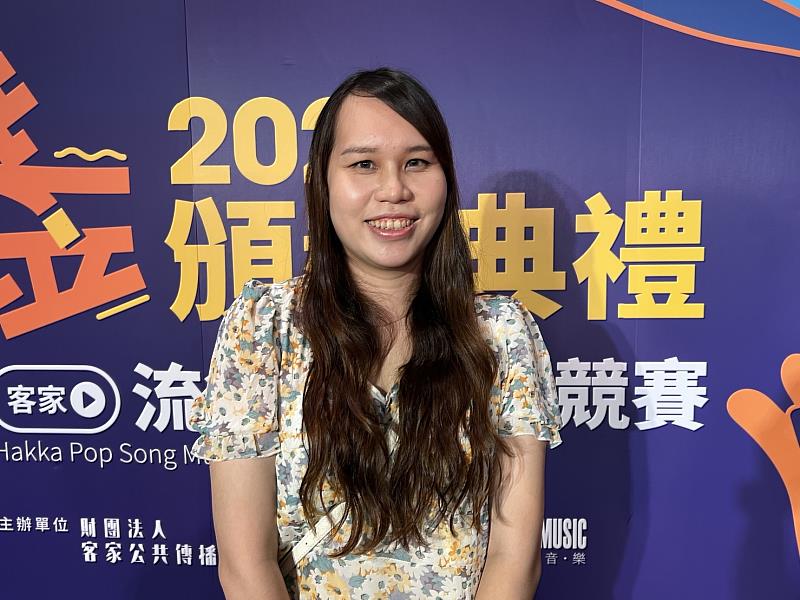 社會組首獎及最佳創意獎由黃維婷以《月光》奪下，黃維婷用全動畫創作MV，加上流暢又充滿劇情的拍攝手法，獲得評審團高度認可！《客新聞》攝