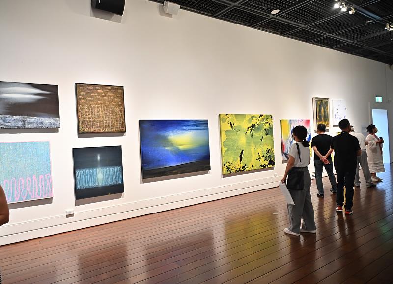 睽違8年！2022江賢二個展今臺東美術館開展 饒慶鈴：將藝術帶進鄉鎮 打造臺東大美術館環境