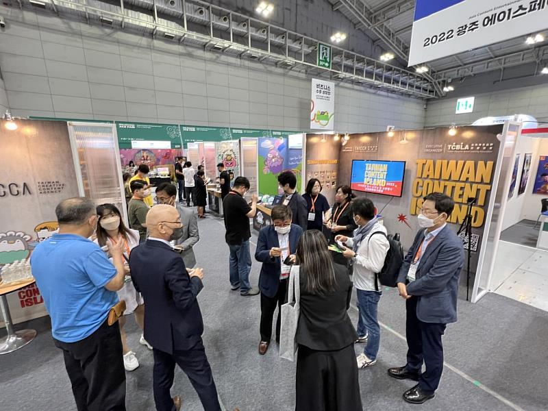臺灣館舉辦產業交流茶會，助臺韓業者交流互動