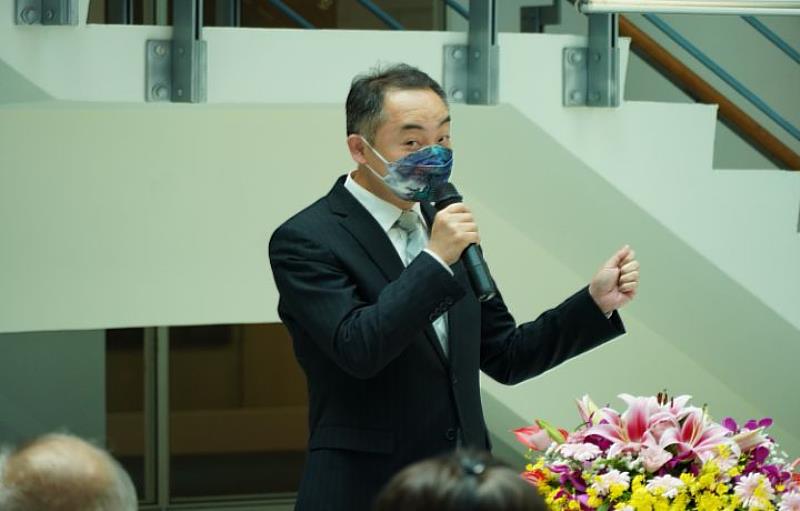 圖/台灣優勢產業對外合作委員會主席王新力表示，巫老師是國寶級藝術家，他的作品具有極高的藝術與商業價值。