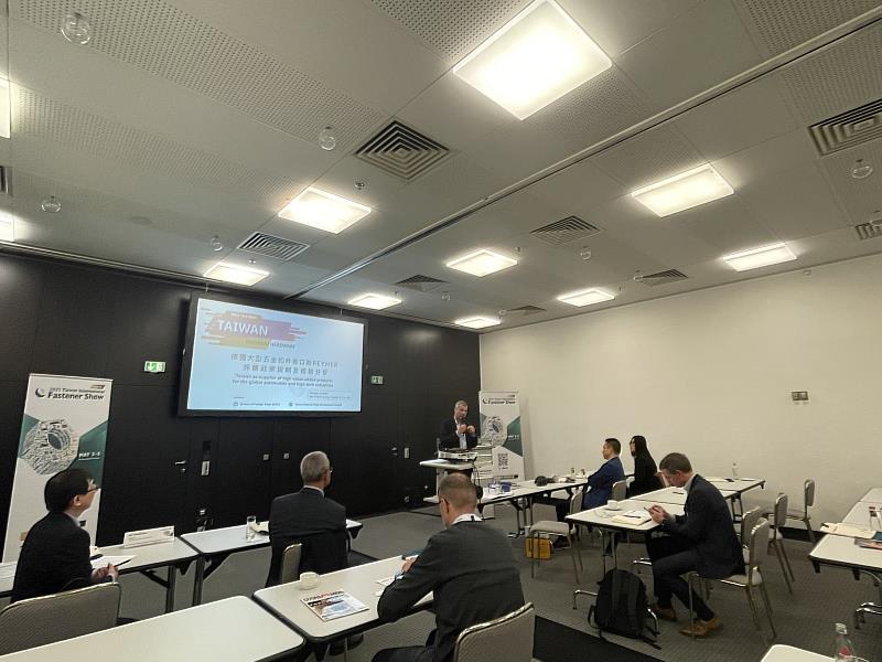 2 德商REYHER 採購說明會，向各國買主分享臺灣優勢