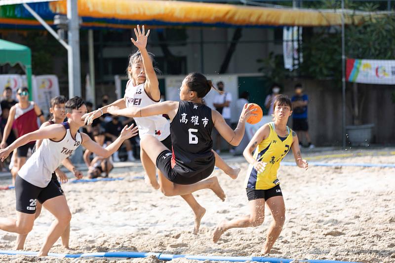 全民運沙灘手球登場  上屆冠軍台中市表現亮眼-4