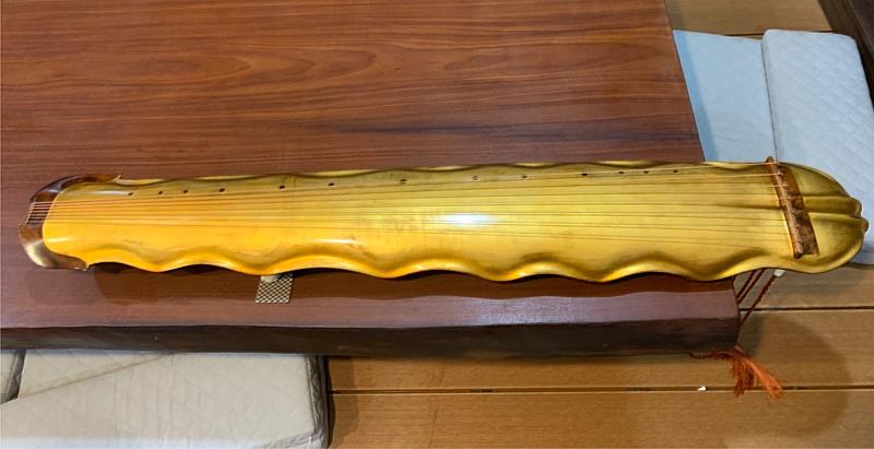 古美術 一弦 琴 時代物(A678) 打造史上獨一無二「金箔古琴」！ 華梵大學斲琴工坊成果展令人