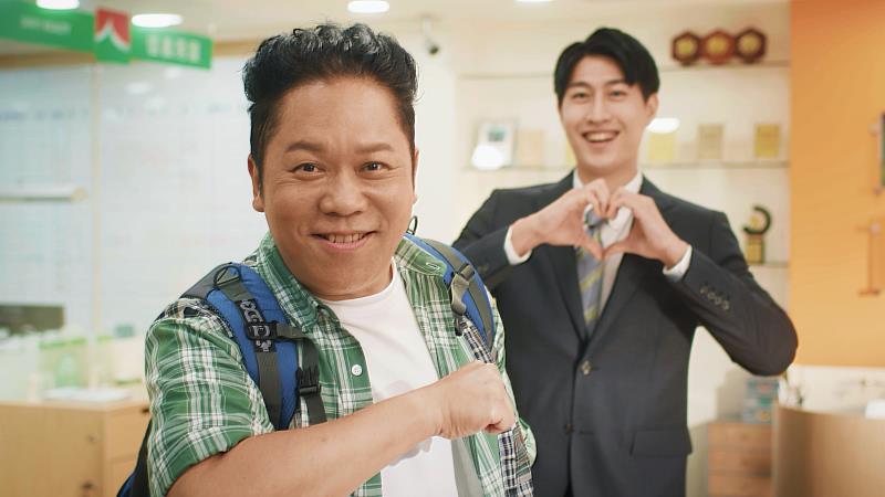 信義房屋廣告請來藝人卜學亮重現綜藝節目超級星期天尋人任務。