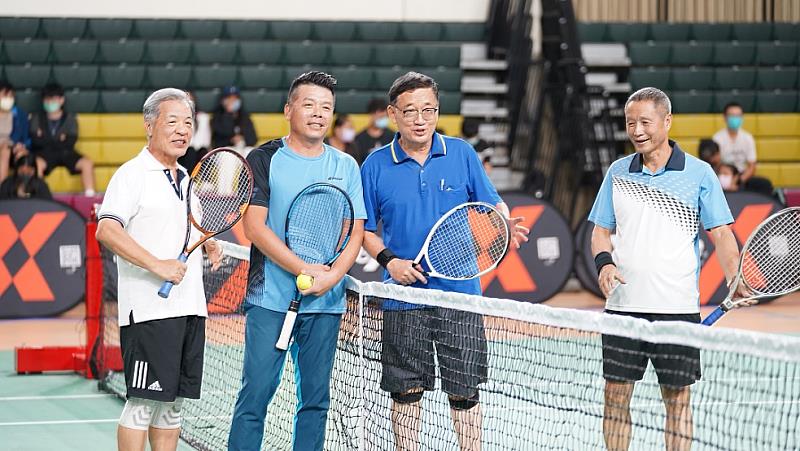 圖說三：左起樹德科大朱元祥董事長、劉中興顧問、三民家商陳當木前校長、洪宗面董事長