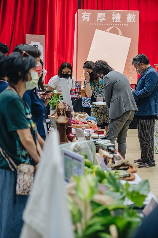 2022屏東十大伴手禮「有厚禮數」獲選名單