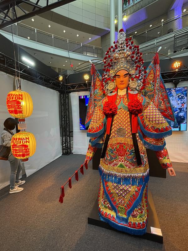 文化總會在「2022年美國臺灣形象展」設立「臺灣文化形象館」，以廟口文化為主軸，呈現臺灣宗教的迷人特色。