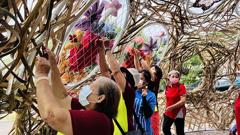 日月同輝現身嘉義中埔  裝置藝術吸睛超好拍  -4
