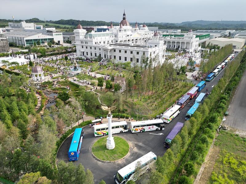 全台最大歐風城堡台北旅展不缺席 送1000名遊客免費入園！